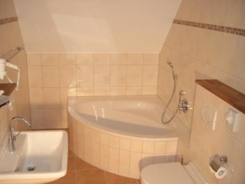 Hotel Graf Bernhard 1344 Steinhagen  Pokój zdjęcie
